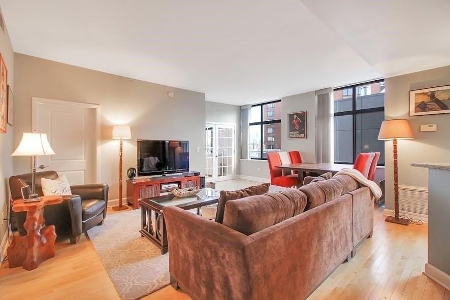 610 Newark St - Photo 3 of 14