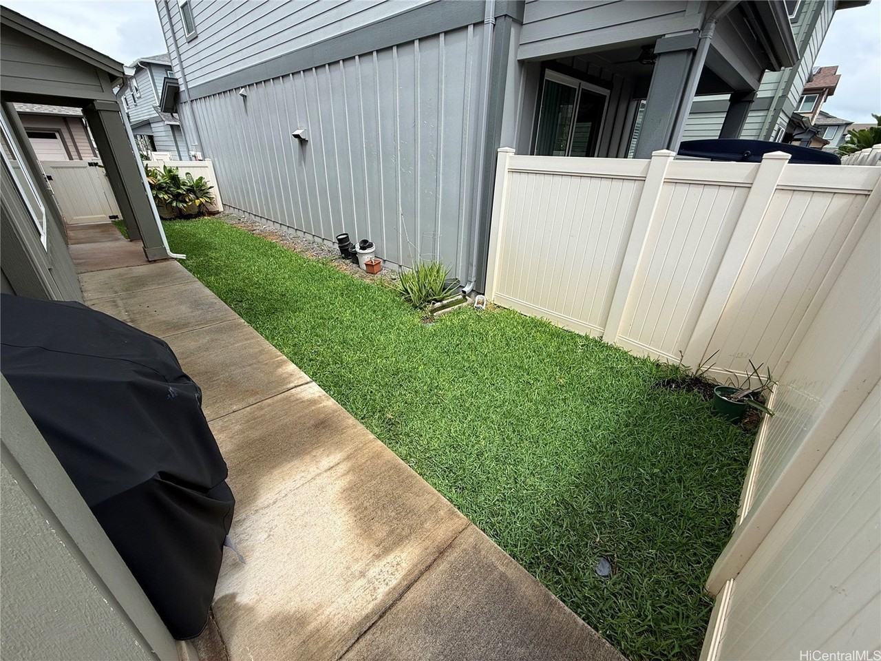 91-1160 Kamakana St Unit 607 - Photo 4 of 23