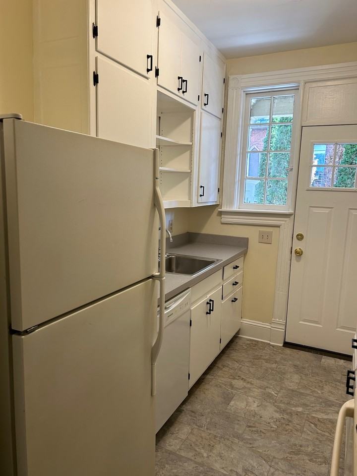 30 East Market Street - Photo 7 of 17