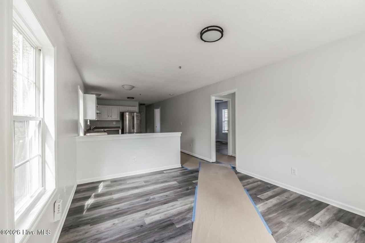 3829 Prices Ln - Photo 5 of 18