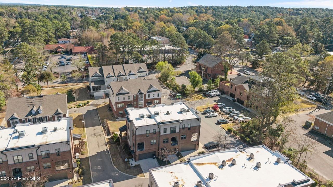 12 Brownstone Ln - Photo 6 of 50