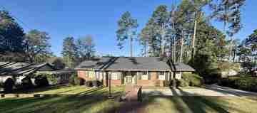 featured image of 807 Barrett Ln