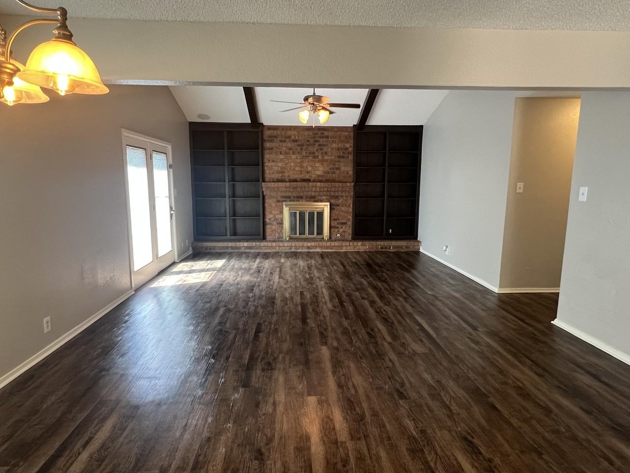 7016 York Ave - Photo 3 of 30