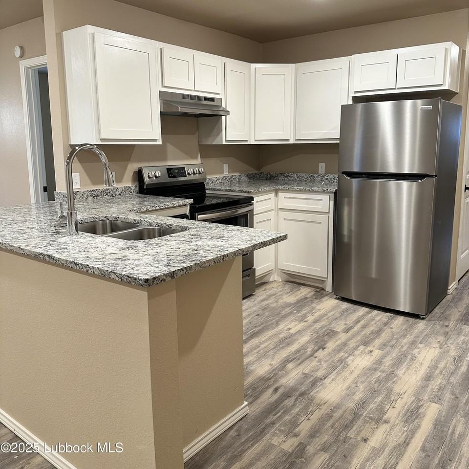 1103 Preston Trl Unit B - Photo 5 of 17