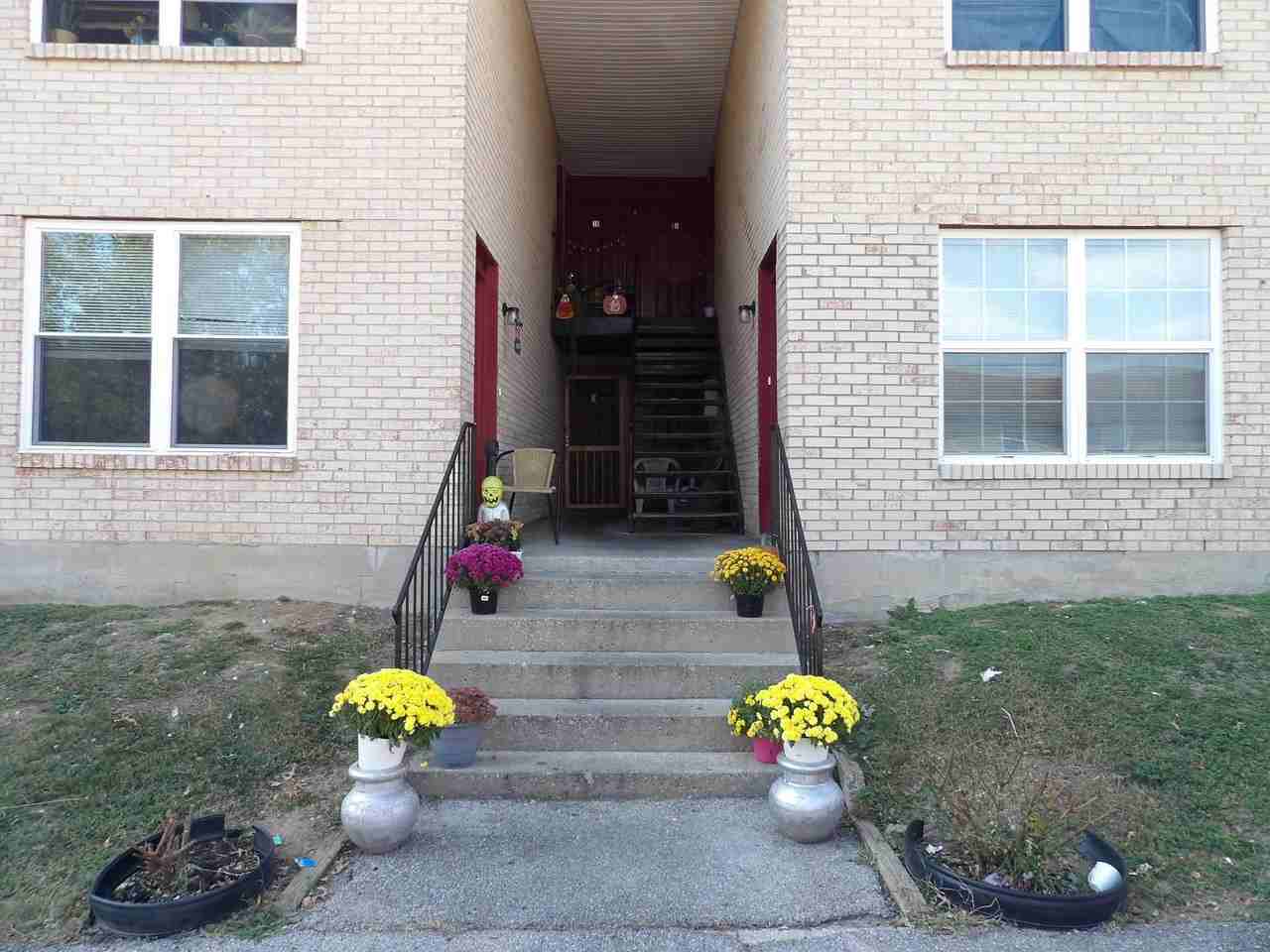 140 Landings Dr Apt 1 - Photo 5 of 45