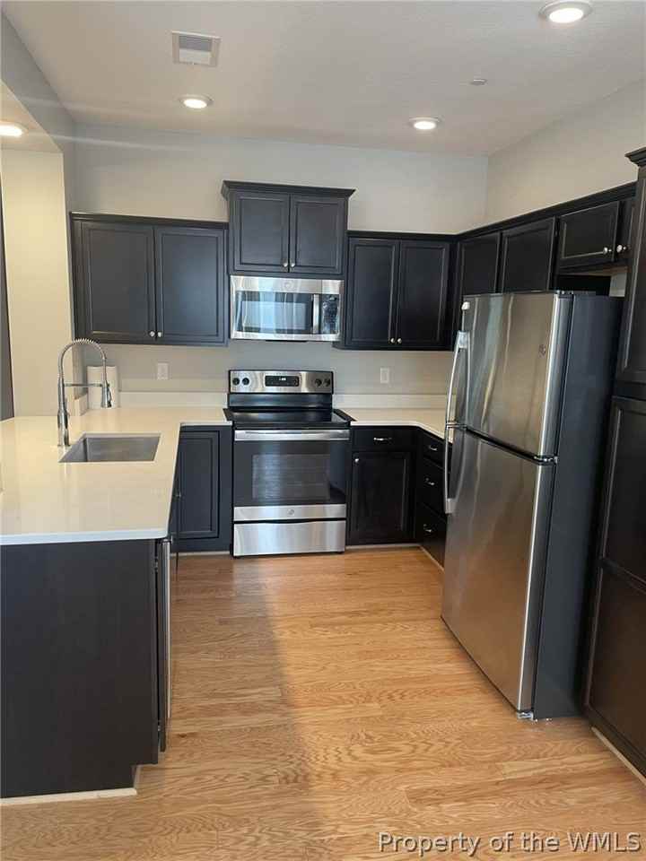 1201 Kings Land Ct - Photo 2 of 11