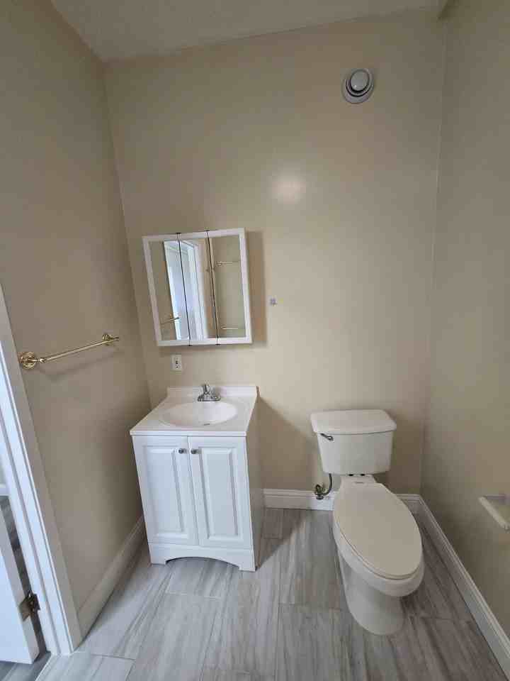 2070 University Avenue - Photo 7 of 19