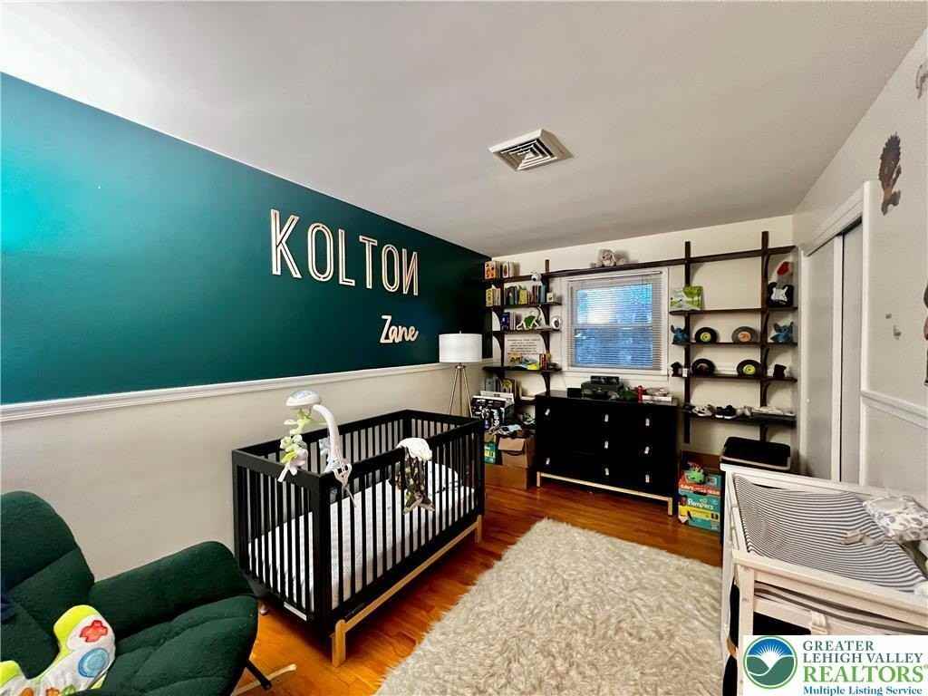 1160 Brentwood Ave - Photo 5 of 14