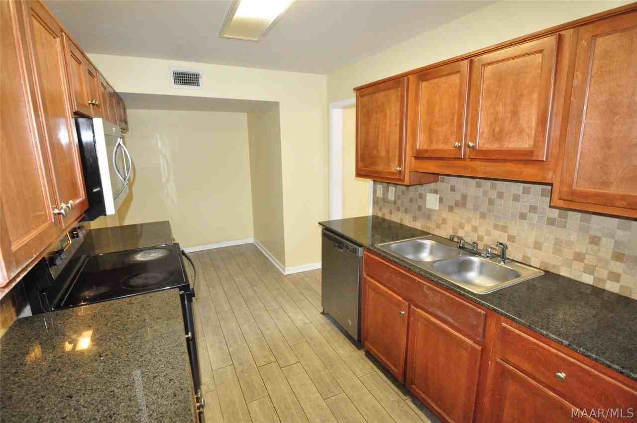 718 W Edgemont Ave Apt B - Photo 6 of 7