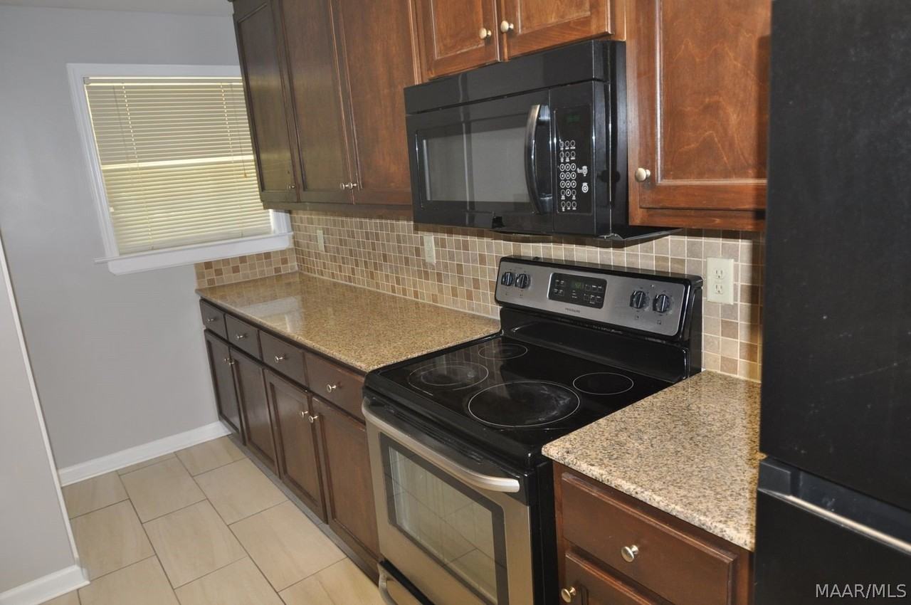 716 W Edgemont Ave Apt C - Photo 3 of 10