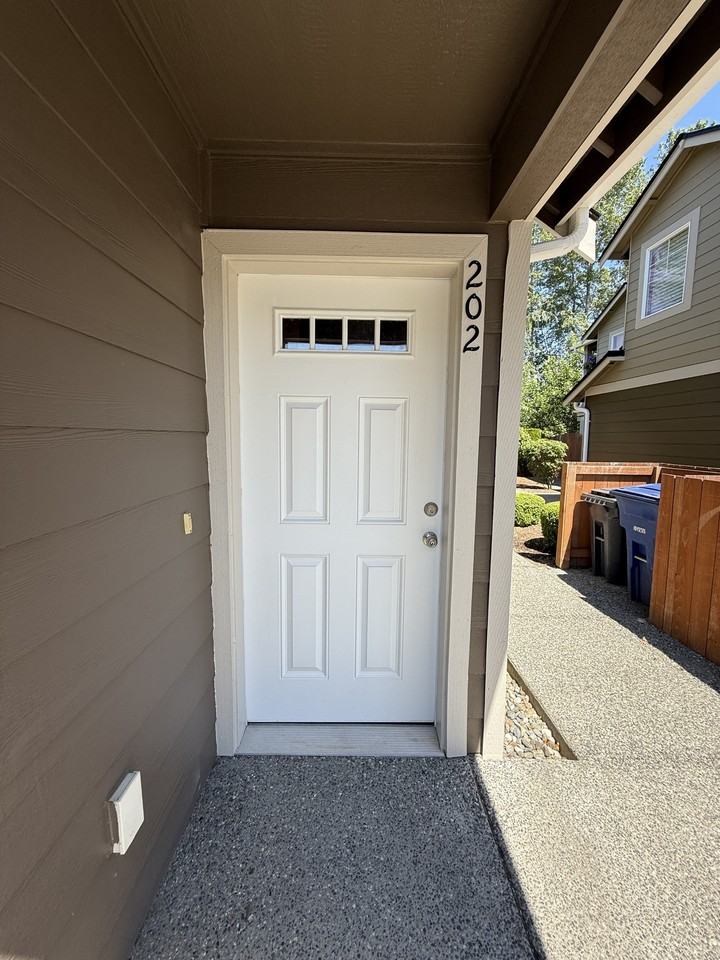 N5013-202 - Photo 2 of 38