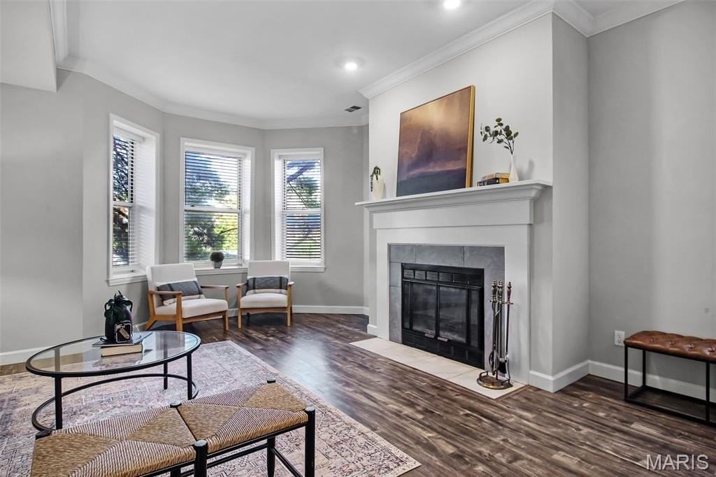 4250 Lindell Blvd #A - Photo 2 of 27