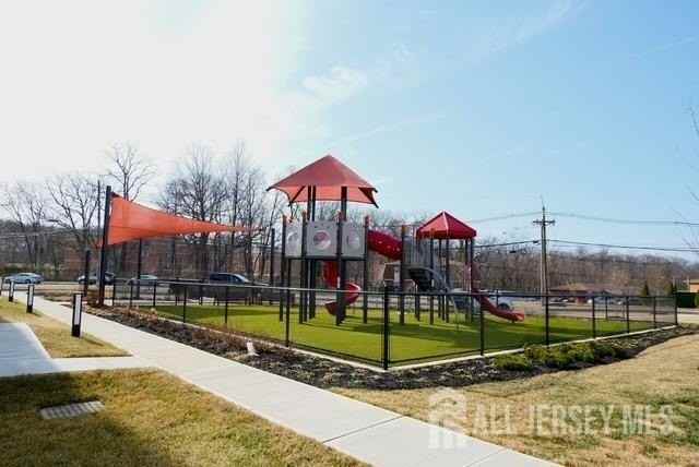 101 Peyton Pl #135 - Photo 3 of 19