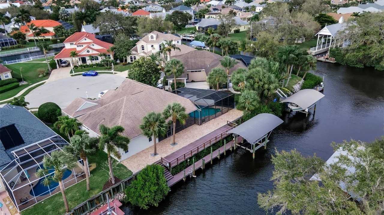 4620 Swordfish Dr - Photo 7 of 50