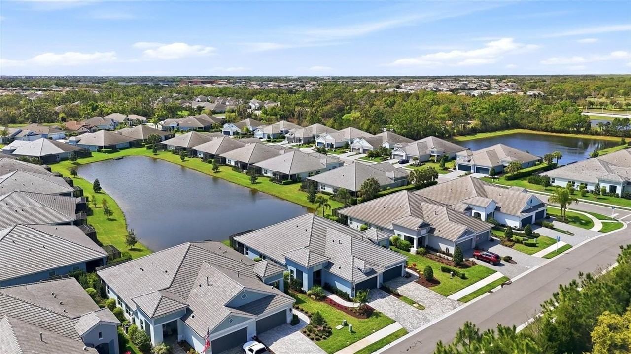 12826 Seasong Ter - Photo 5 of 50