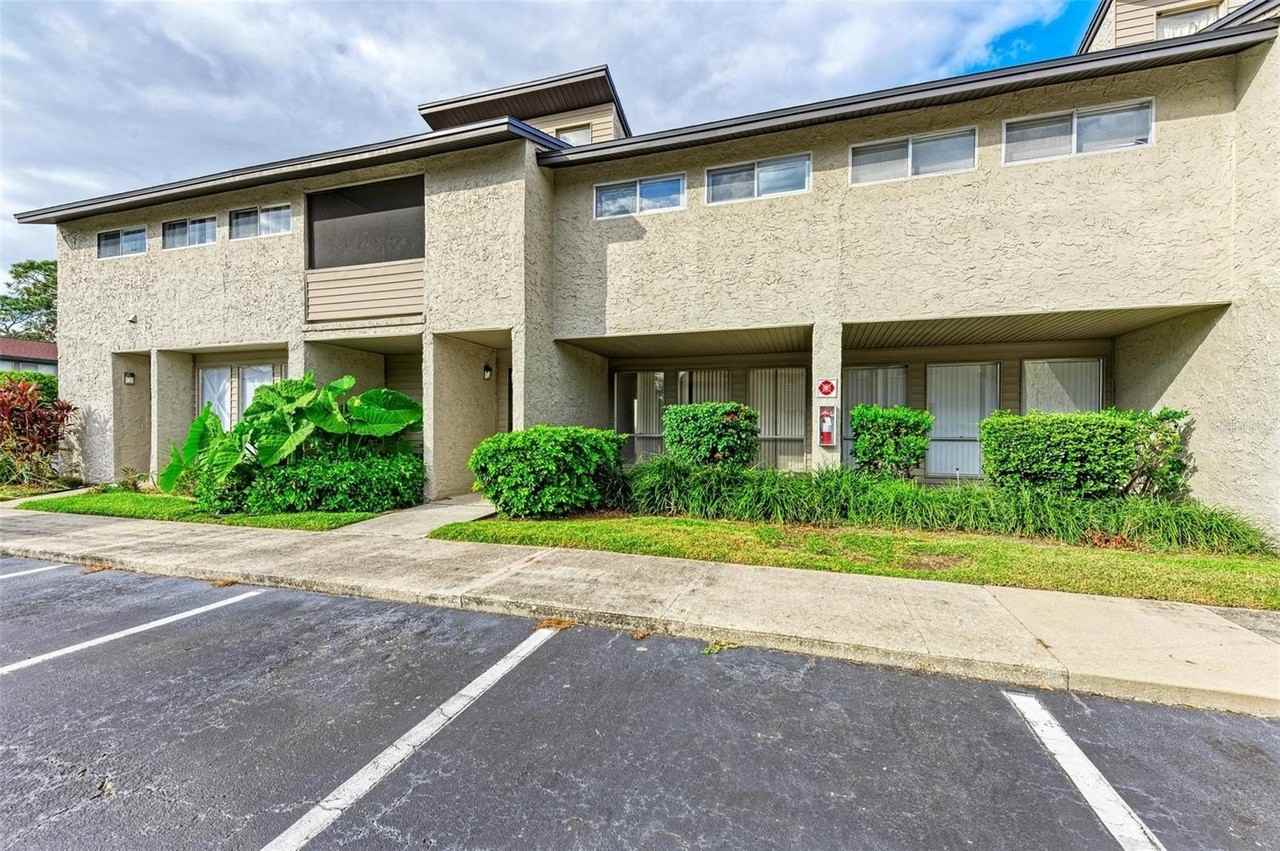 4477 Sandner Dr - Photo 3 of 43