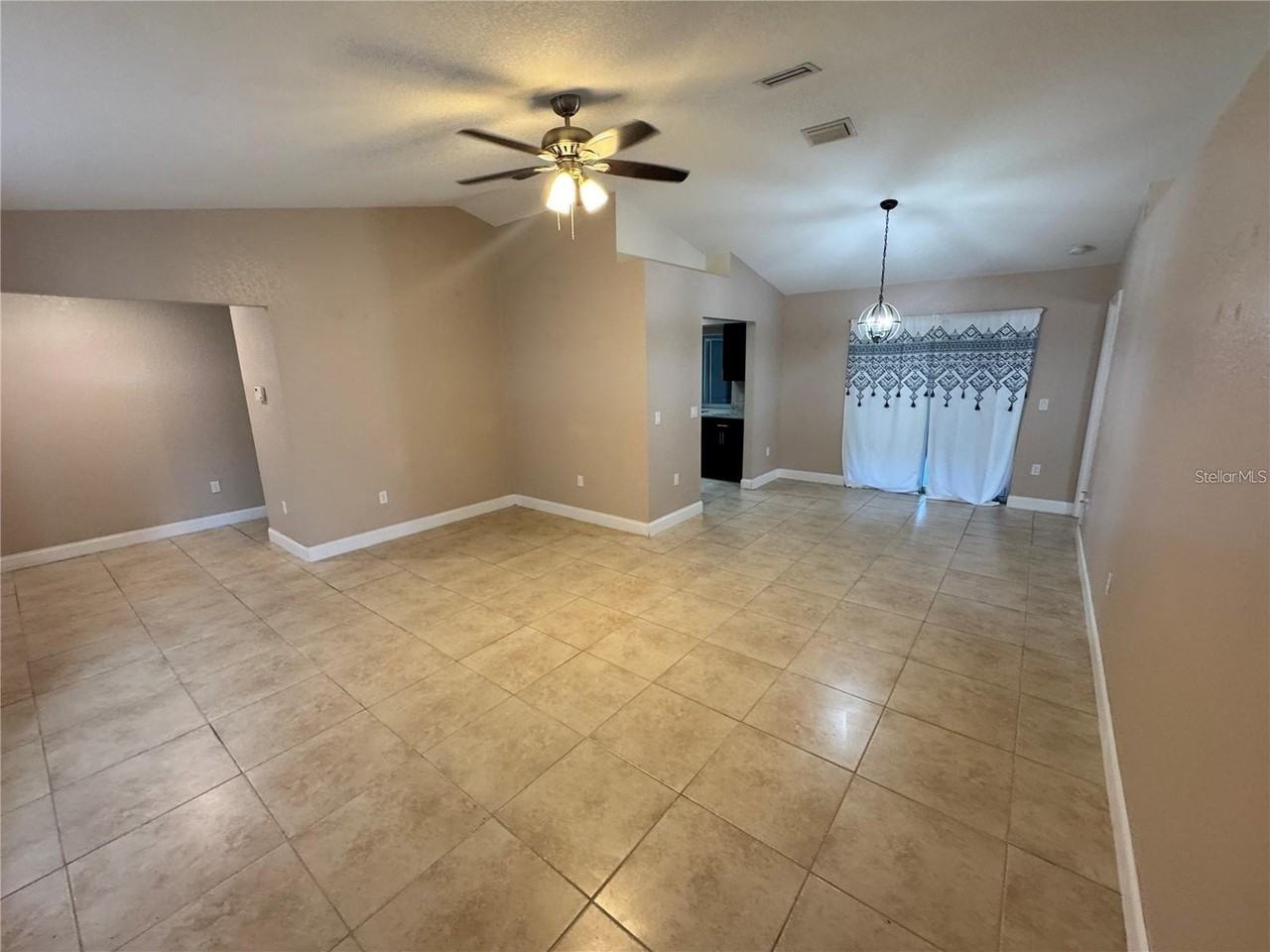 23289 Nancy Ave - Photo 3 of 16