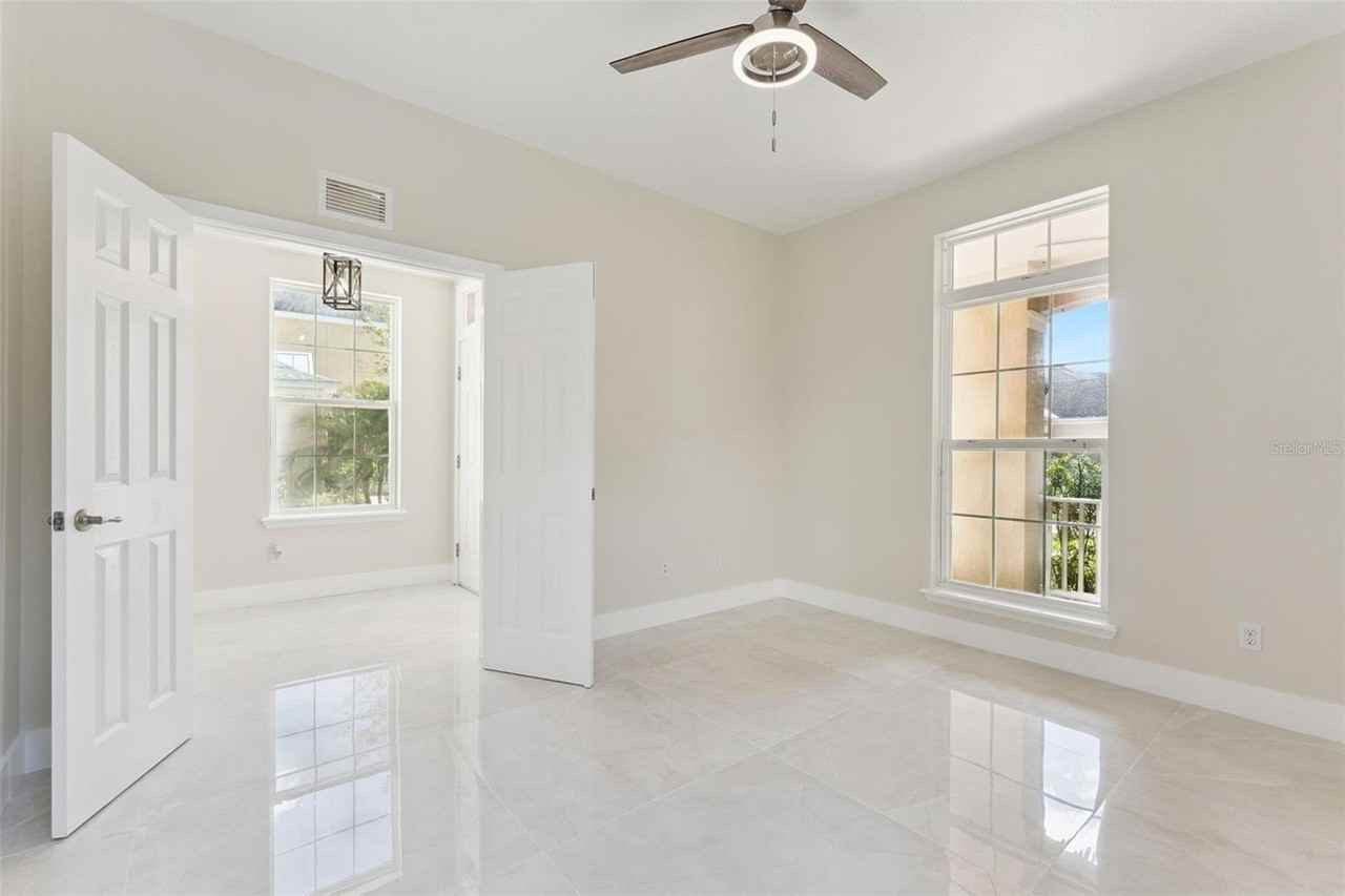 6615 Helmsley Cir - Photo 5 of 42