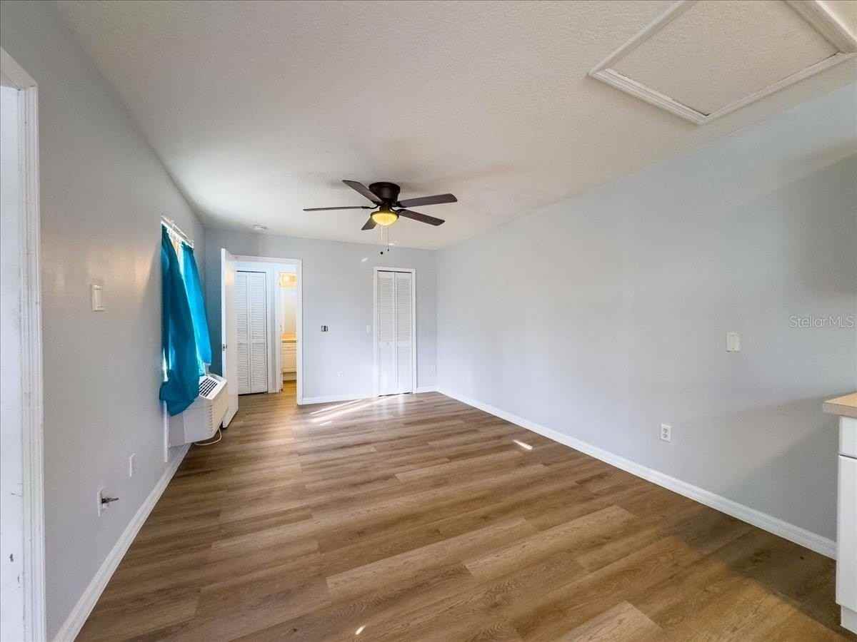 102 Mango Dr - Photo 6 of 13