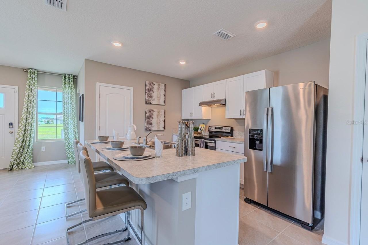 1551 Dawnview Way - Photo 7 of 18