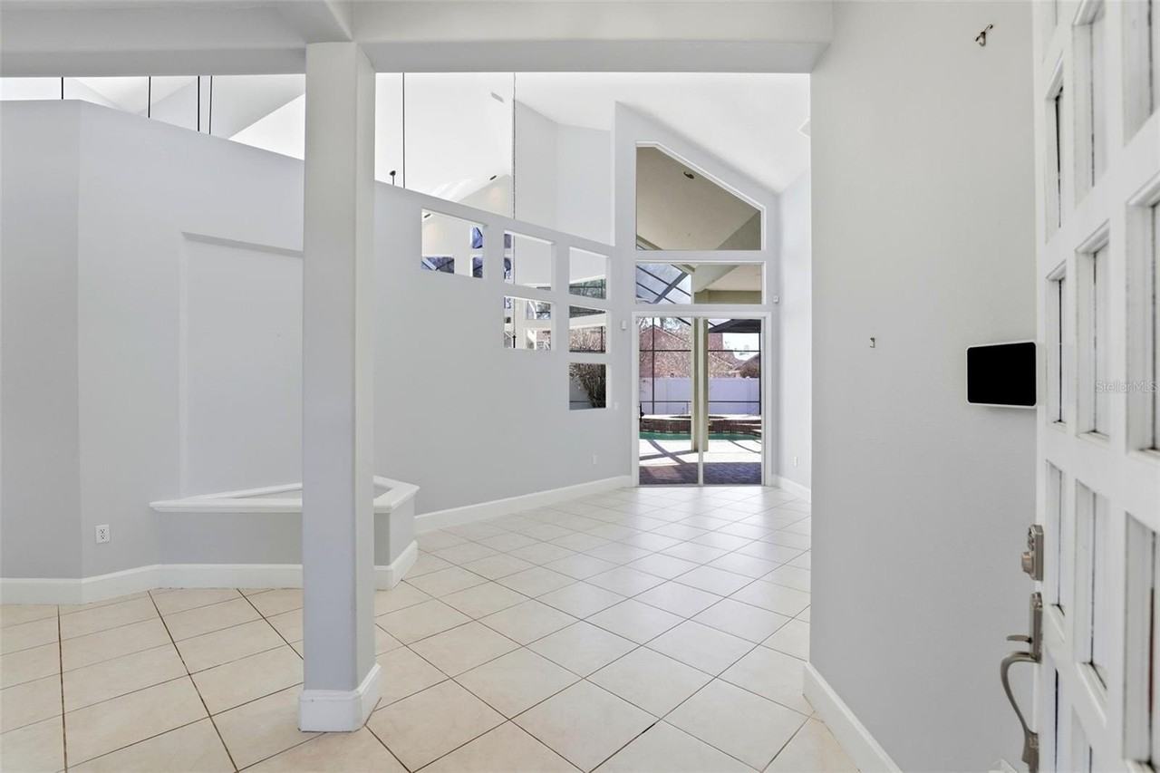 8034 Landgrove Ct - Photo 5 of 43