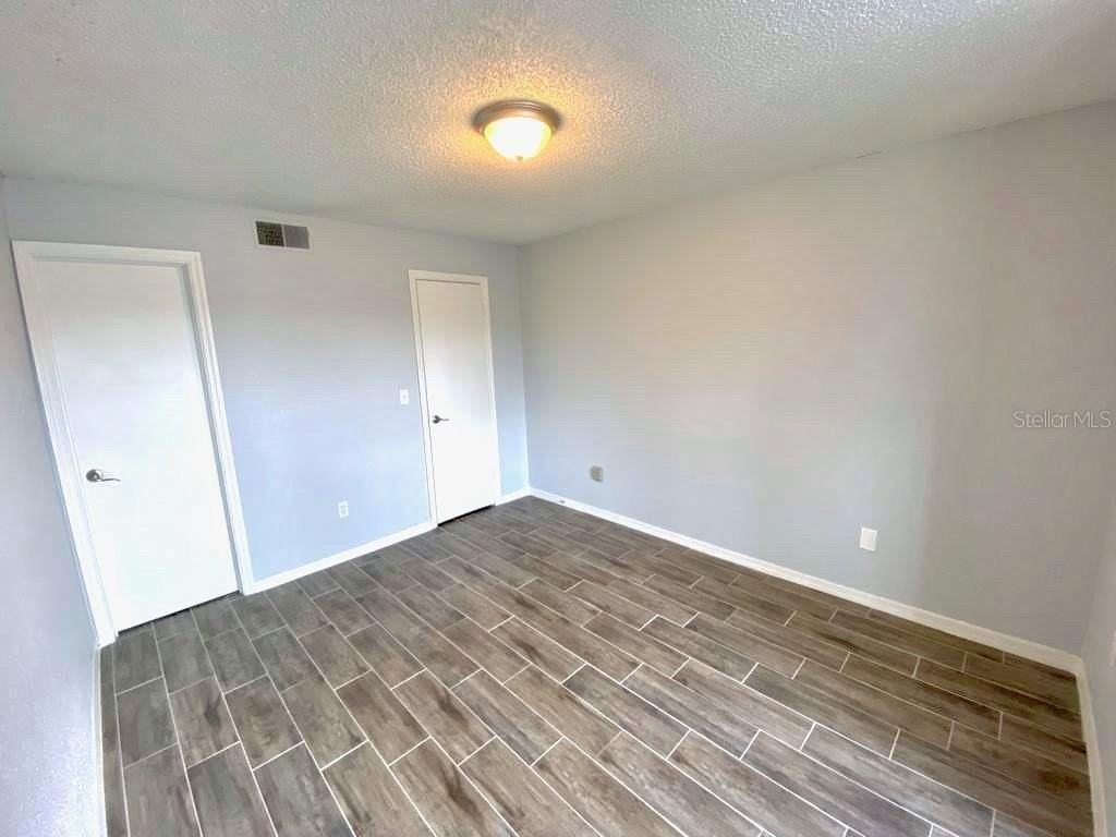 5152 Conroy Rd #1324 - Photo 6 of 21