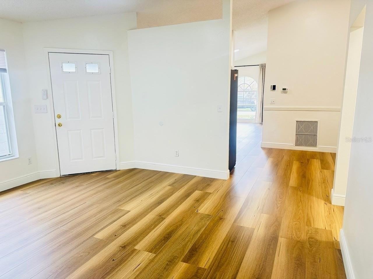 11118 Einbender Rd - Photo 5 of 44