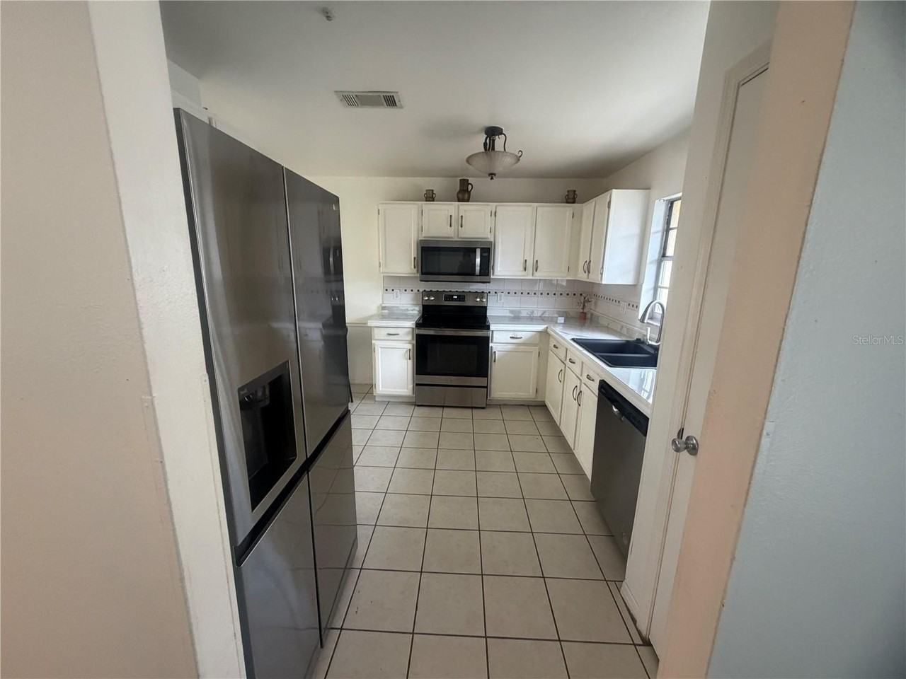 3141 Arrow Dr - Photo 6 of 21