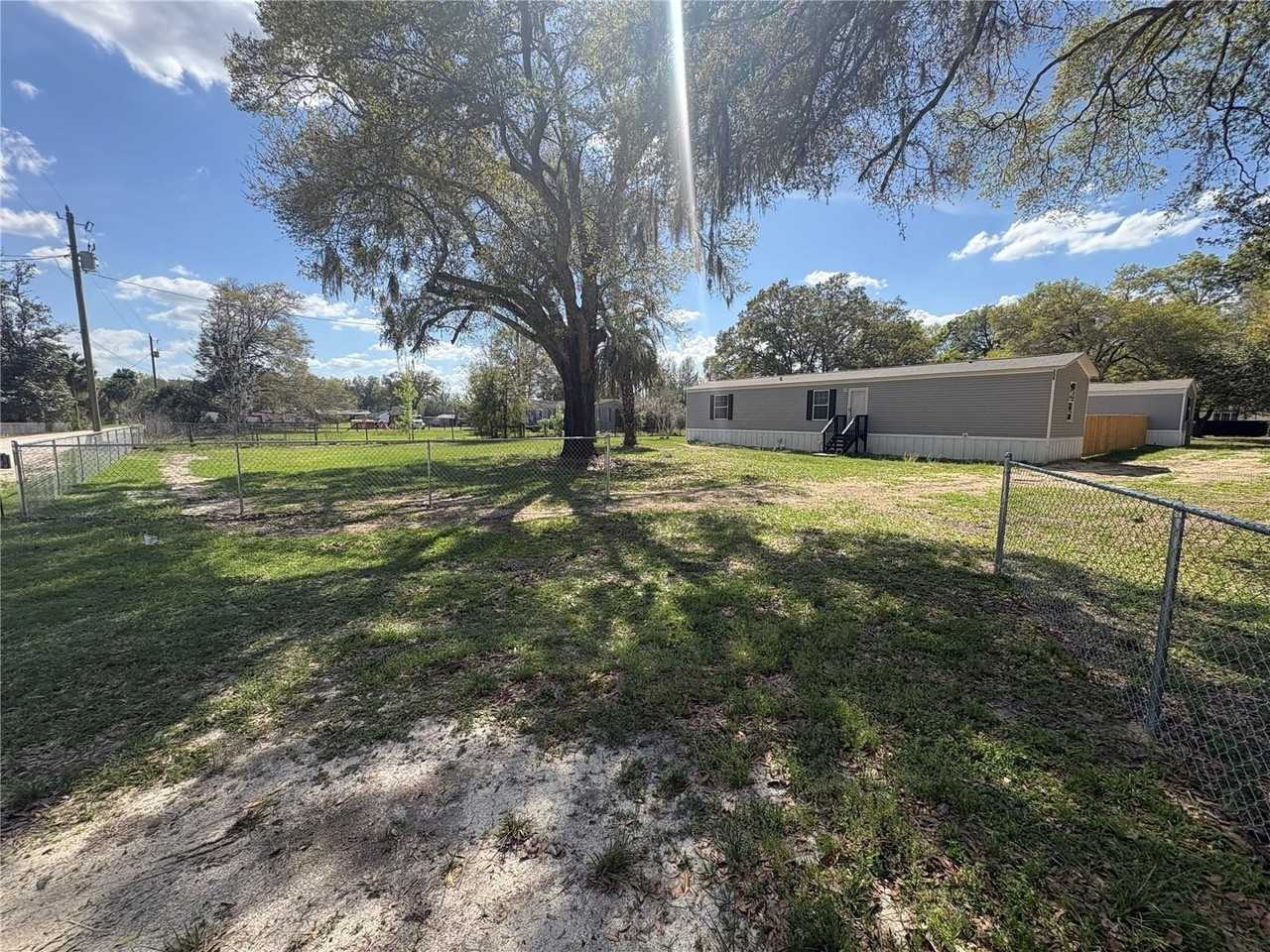 238 Nw 76th Ter - Photo 7 of 43