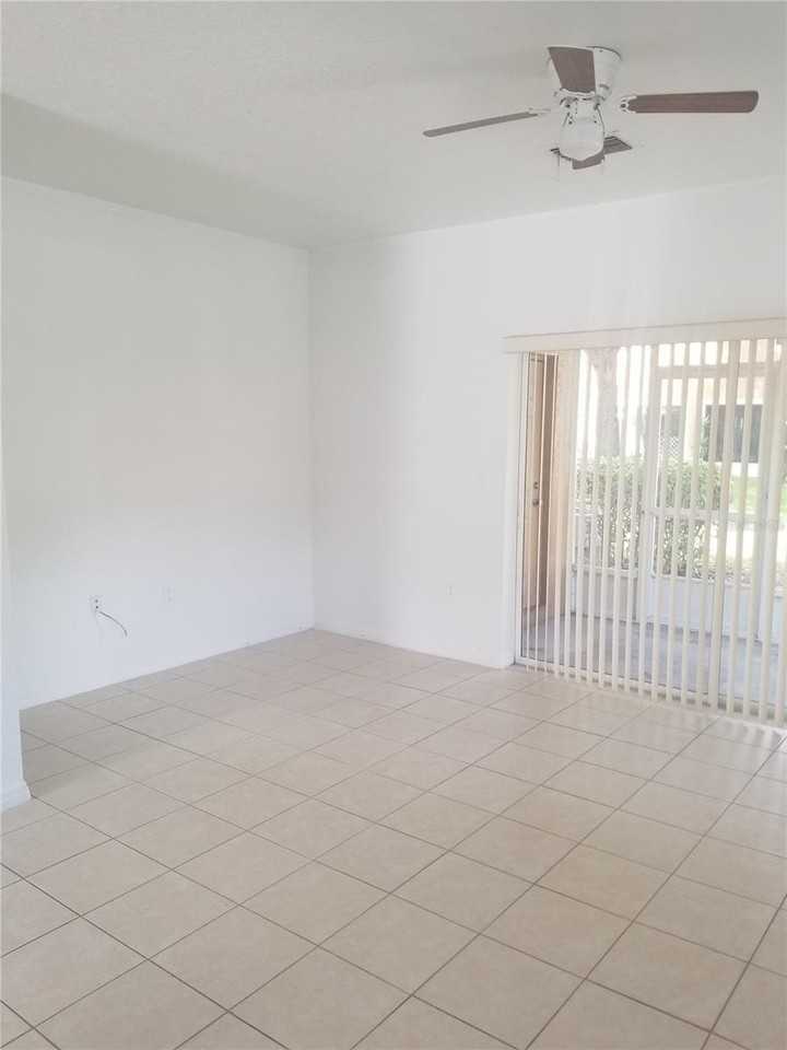 705 Chelsea Dr - Photo 6 of 13