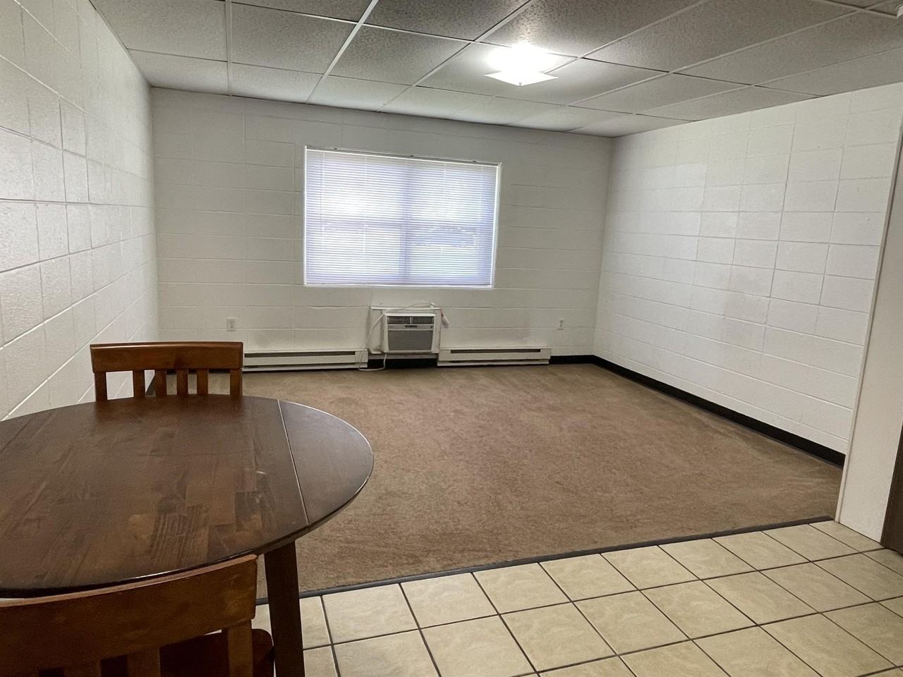 Lincoln North - Photo 3 of 50