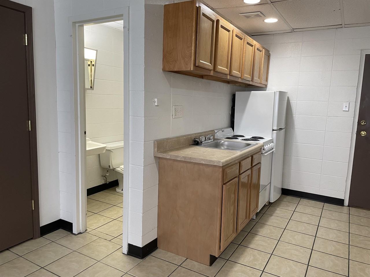 Lincoln North - Photo 6 of 50