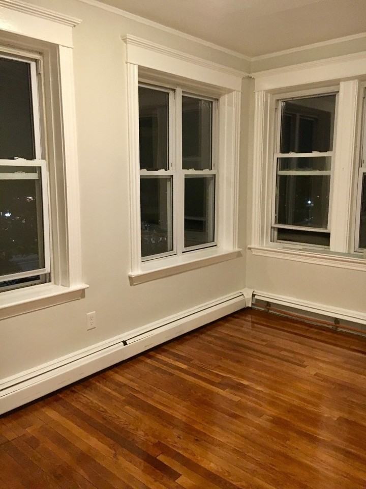 11 Quint Avenue - Photo 5 of 7