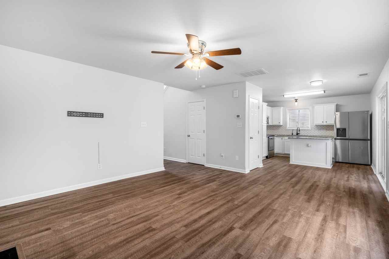 10609 Spring Rain Ct #1 - Photo 4 of 16