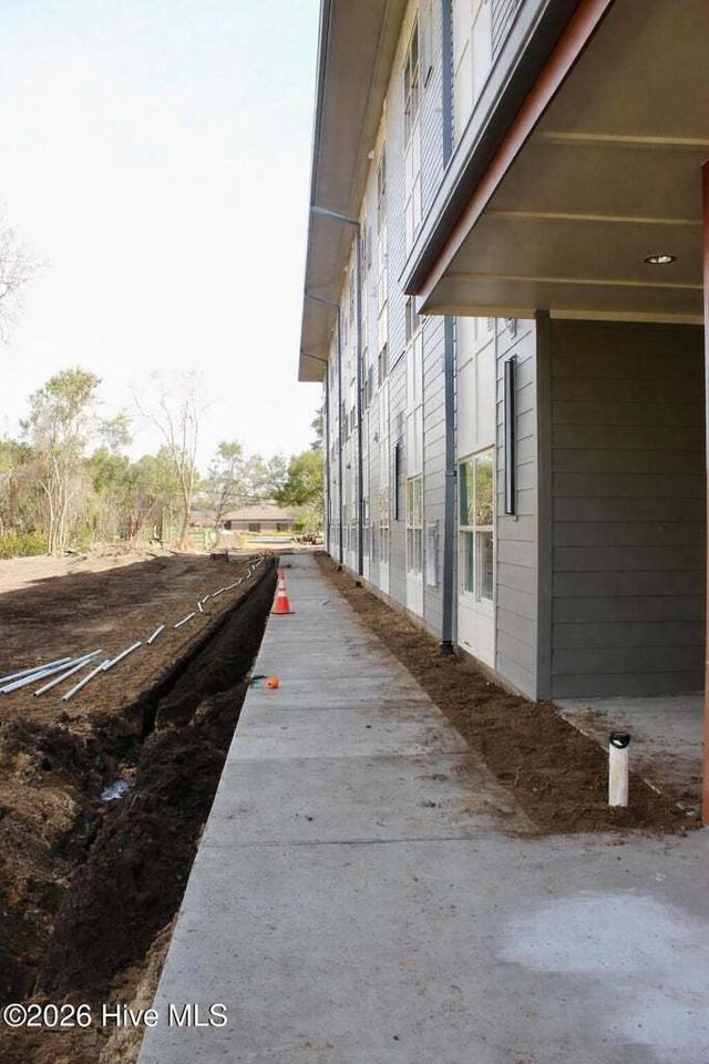 3803 Peachtree Avenue - Photo 4 of 26