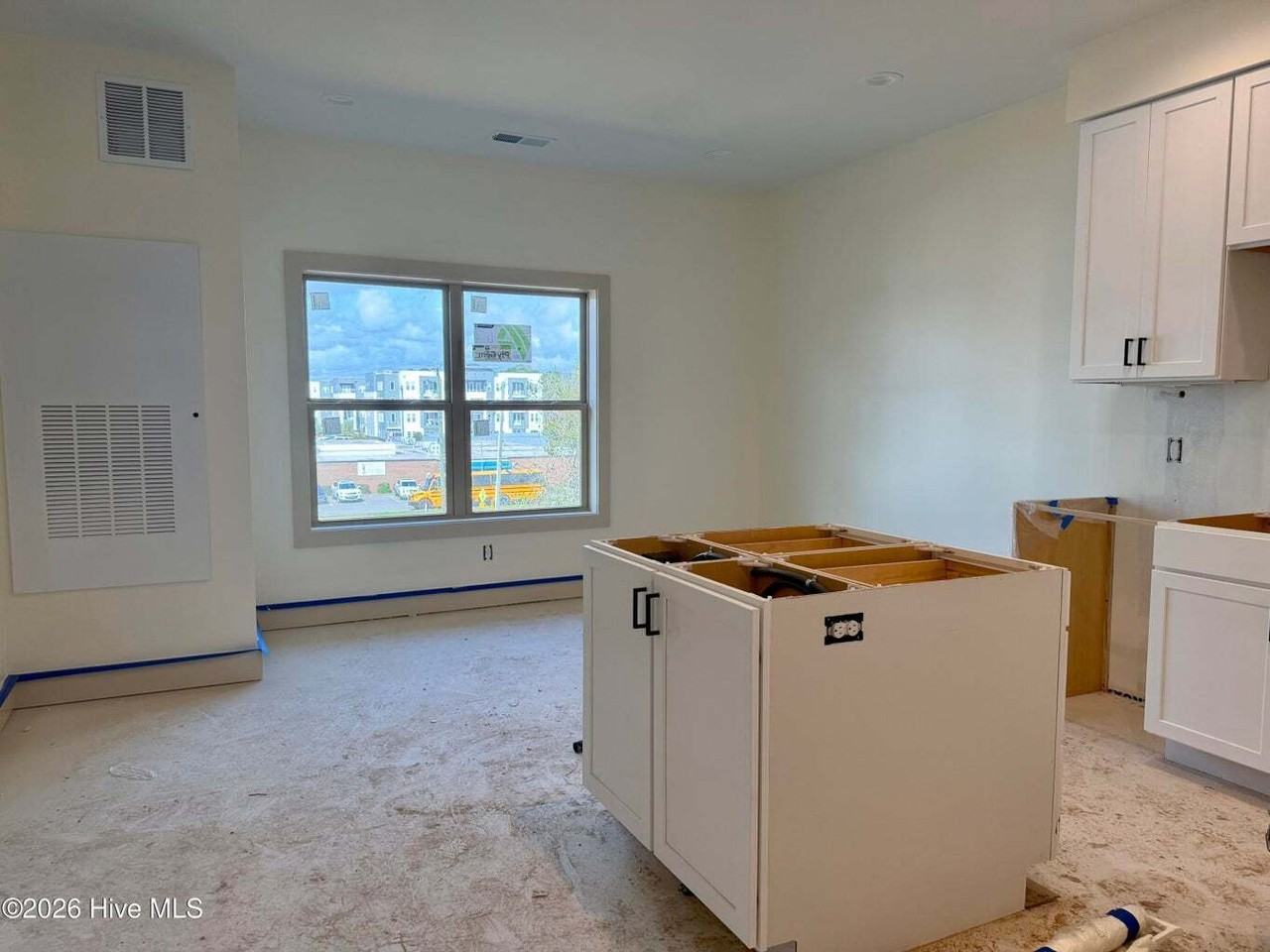 3803 Peachtree Avenue - Photo 7 of 26