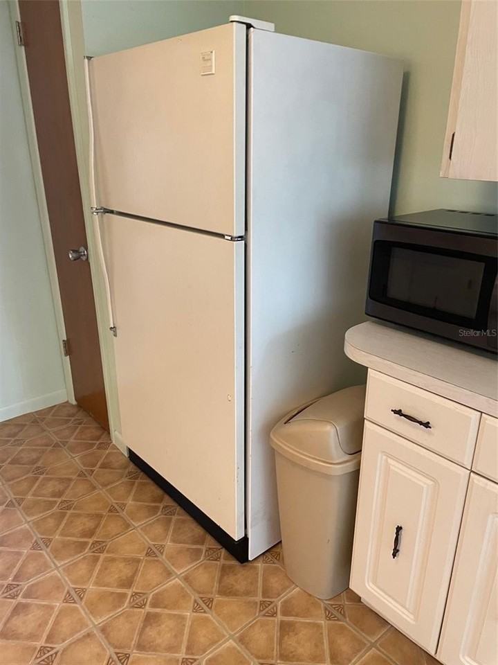 5880 38th Ave N #209 - Photo 5 of 8