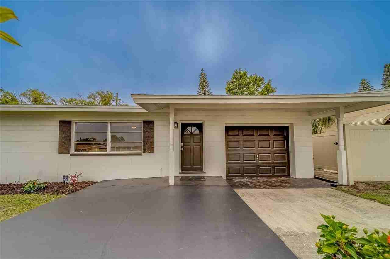 11424 79th Ave - Photo 3 of 50