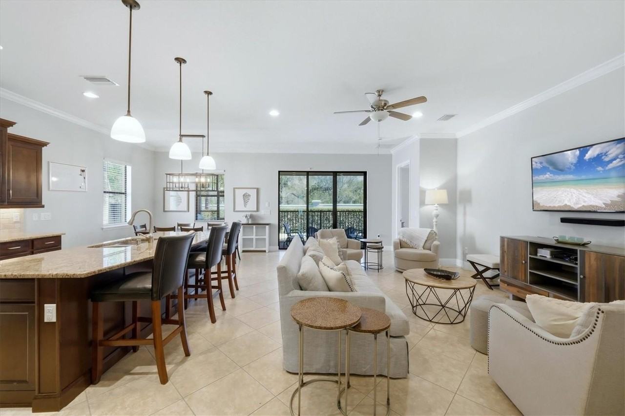 5423 Title Row Dr - Photo 5 of 48