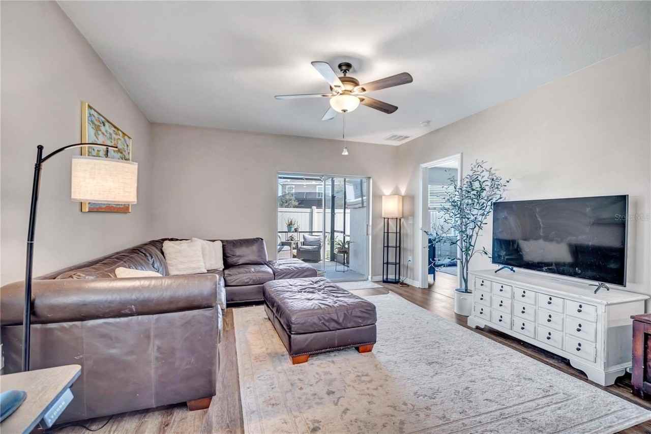 32705 Brooks Hawk Ln - Photo 5 of 50