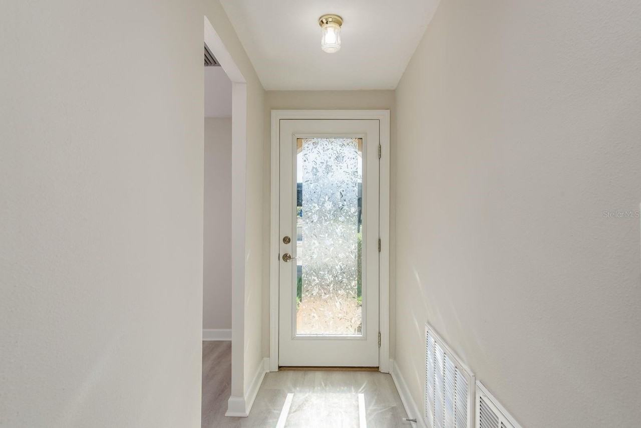 4229 Stratford Dr #4229 - Photo 4 of 29