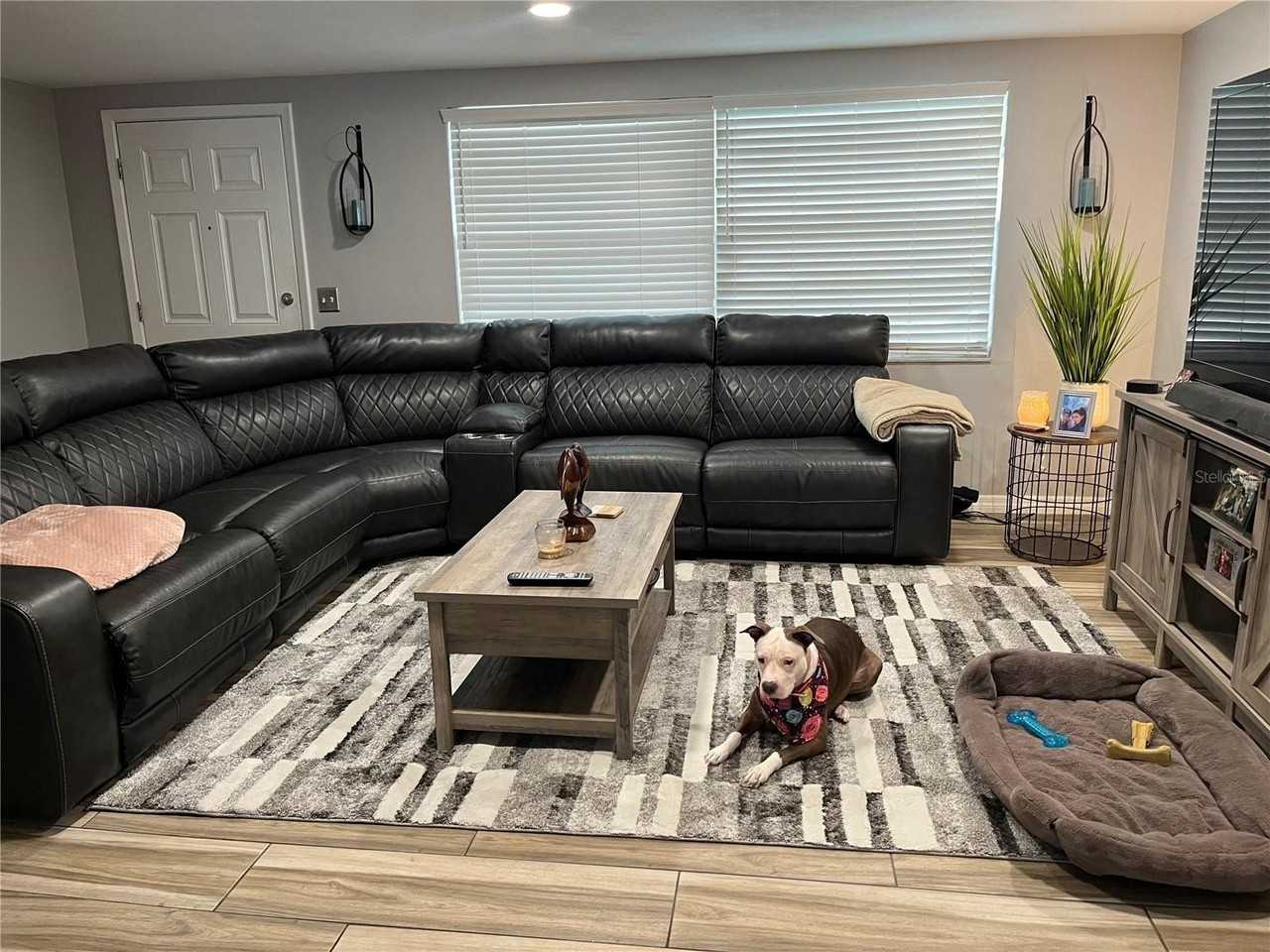 3711 Blackhawk Dr - Photo 4 of 20