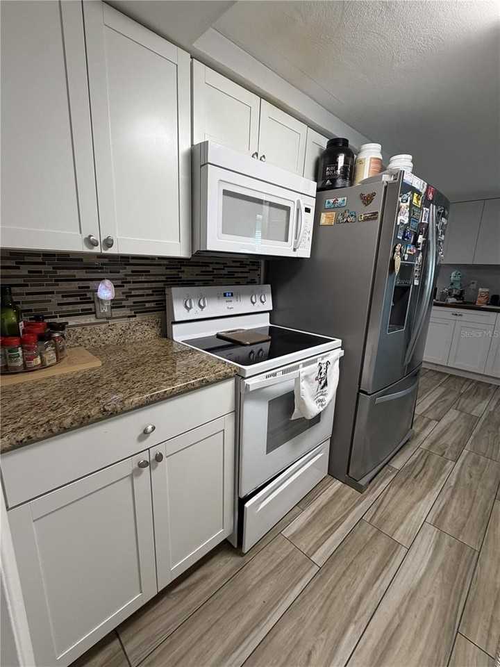 3711 Blackhawk Dr - Photo 5 of 20