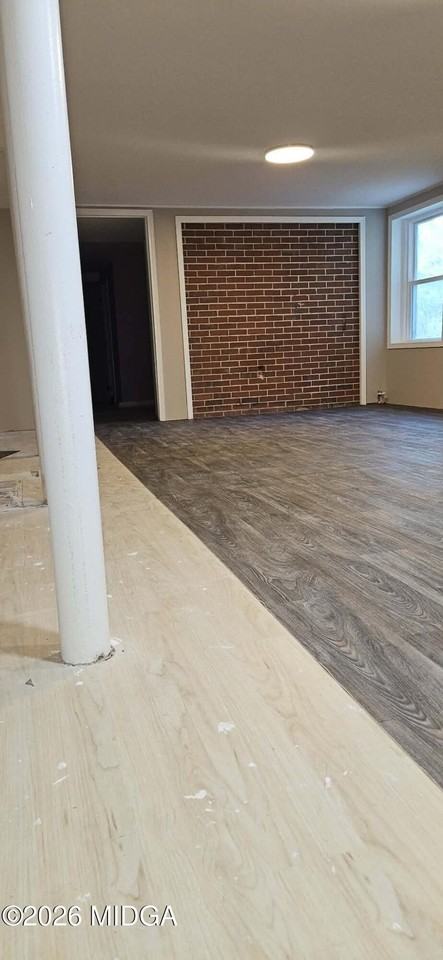 912 Dogwood Cir - Photo 5 of 28