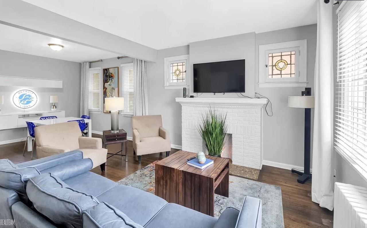 17193 Quincy St - Photo 3 of 26