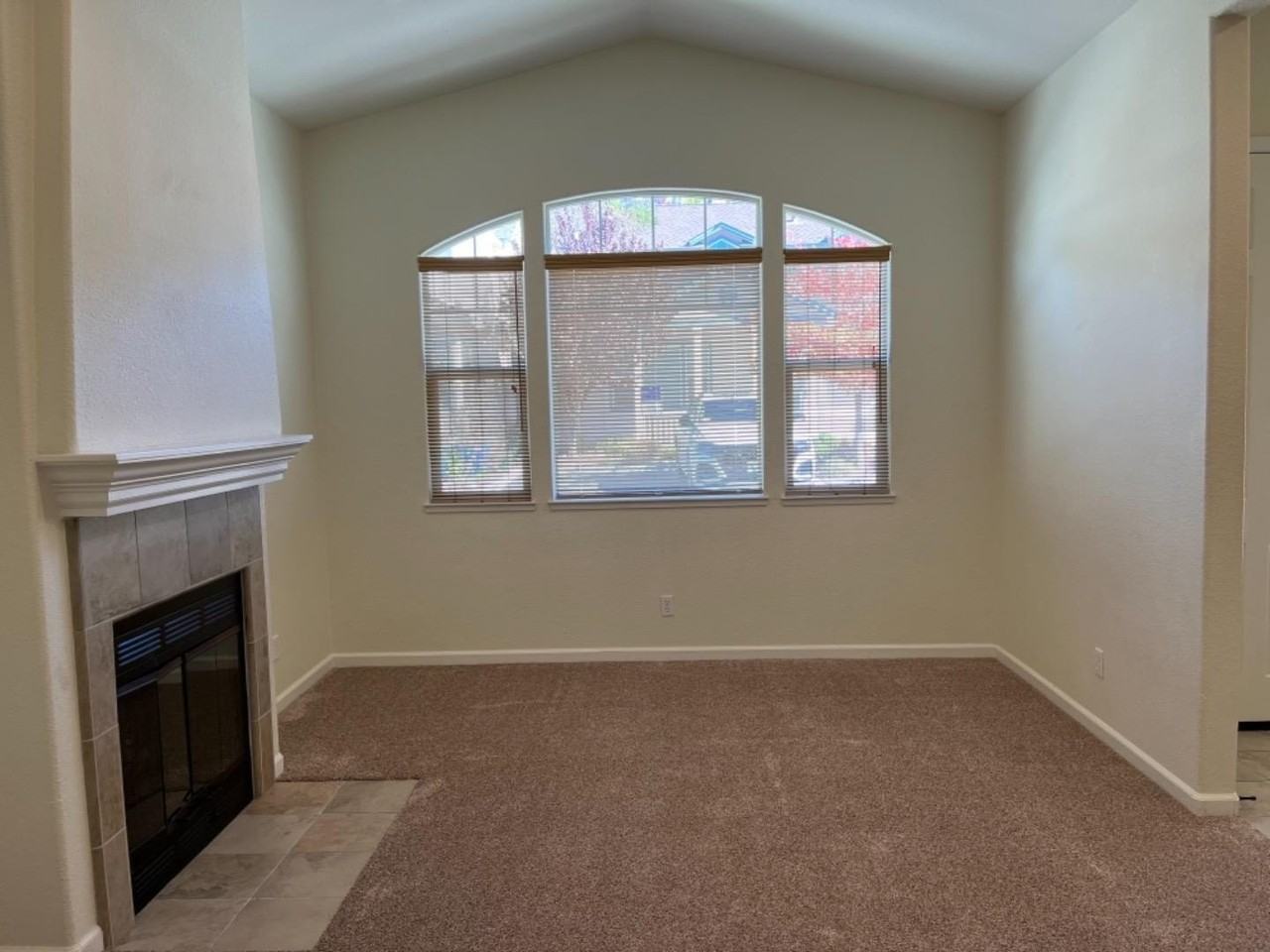 15 Josefa Way - Photo 4 of 14