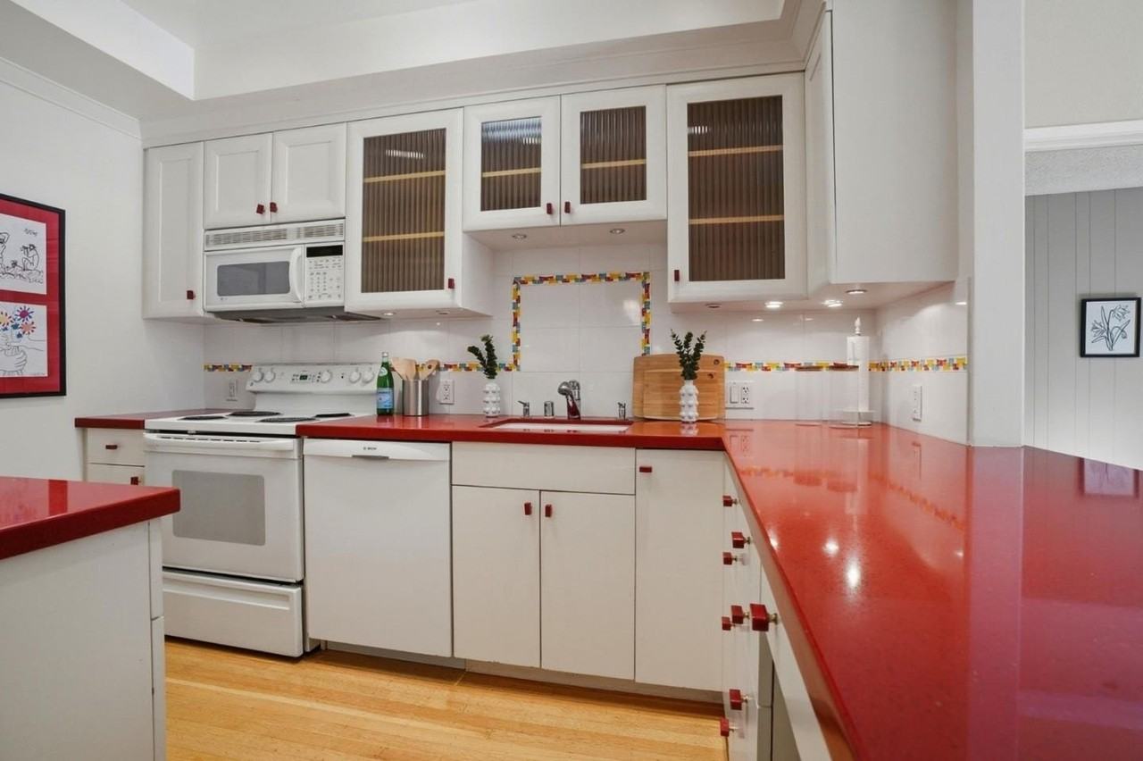 525 Almer Rd - Photo 2 of 10