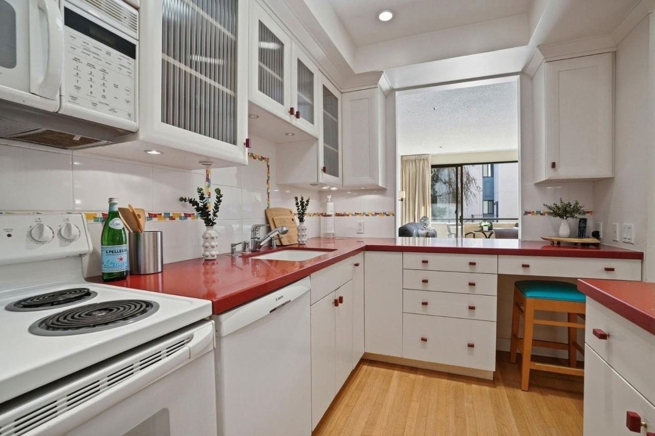 525 Almer Rd - Photo 3 of 10