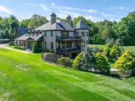 featured image of 2 Sunset Dr