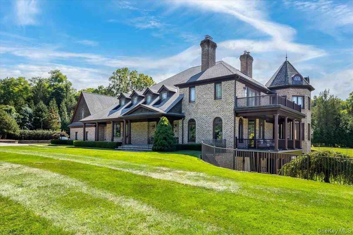 2 Sunset Dr - Photo 2 of 50